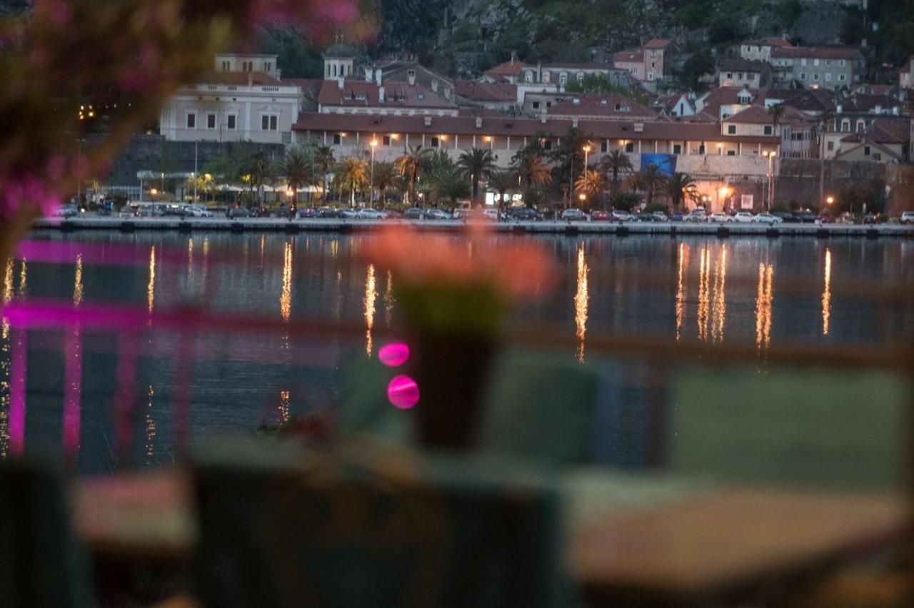 Villa Sun Castle Kotor Buitenkant foto