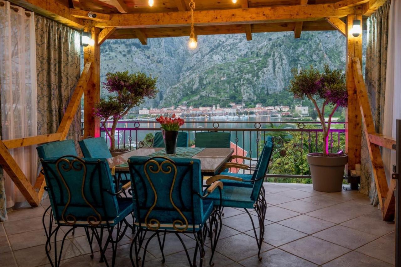 Villa Sun Castle Kotor Buitenkant foto