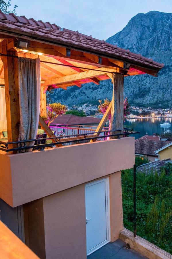 Villa Sun Castle Kotor Buitenkant foto