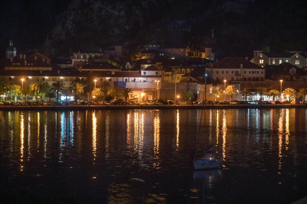 Villa Sun Castle Kotor Buitenkant foto